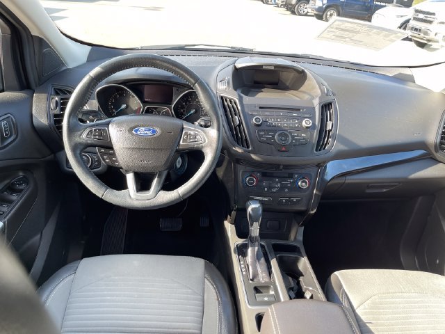 Used 2017 Ford Escape SE w/ SE Sport Appearance Package FWD image 12