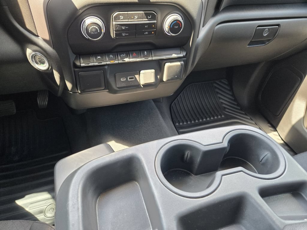 Used 2023 Chevrolet Silverado 1500 Custom AWD/4WD image 17