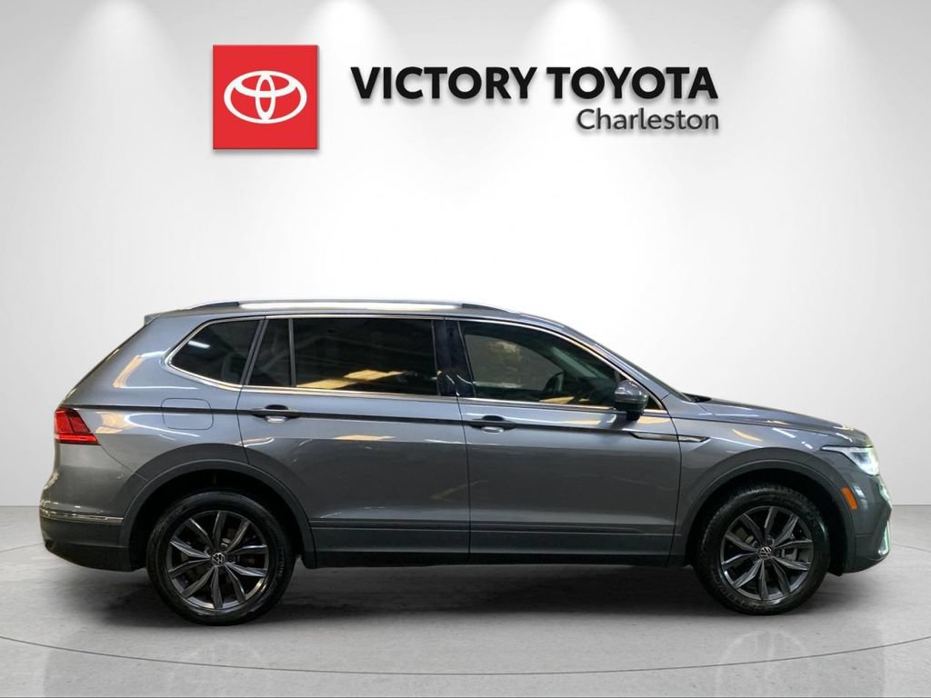Used 2022 Volkswagen Tiguan SE AWD/4WD image 6