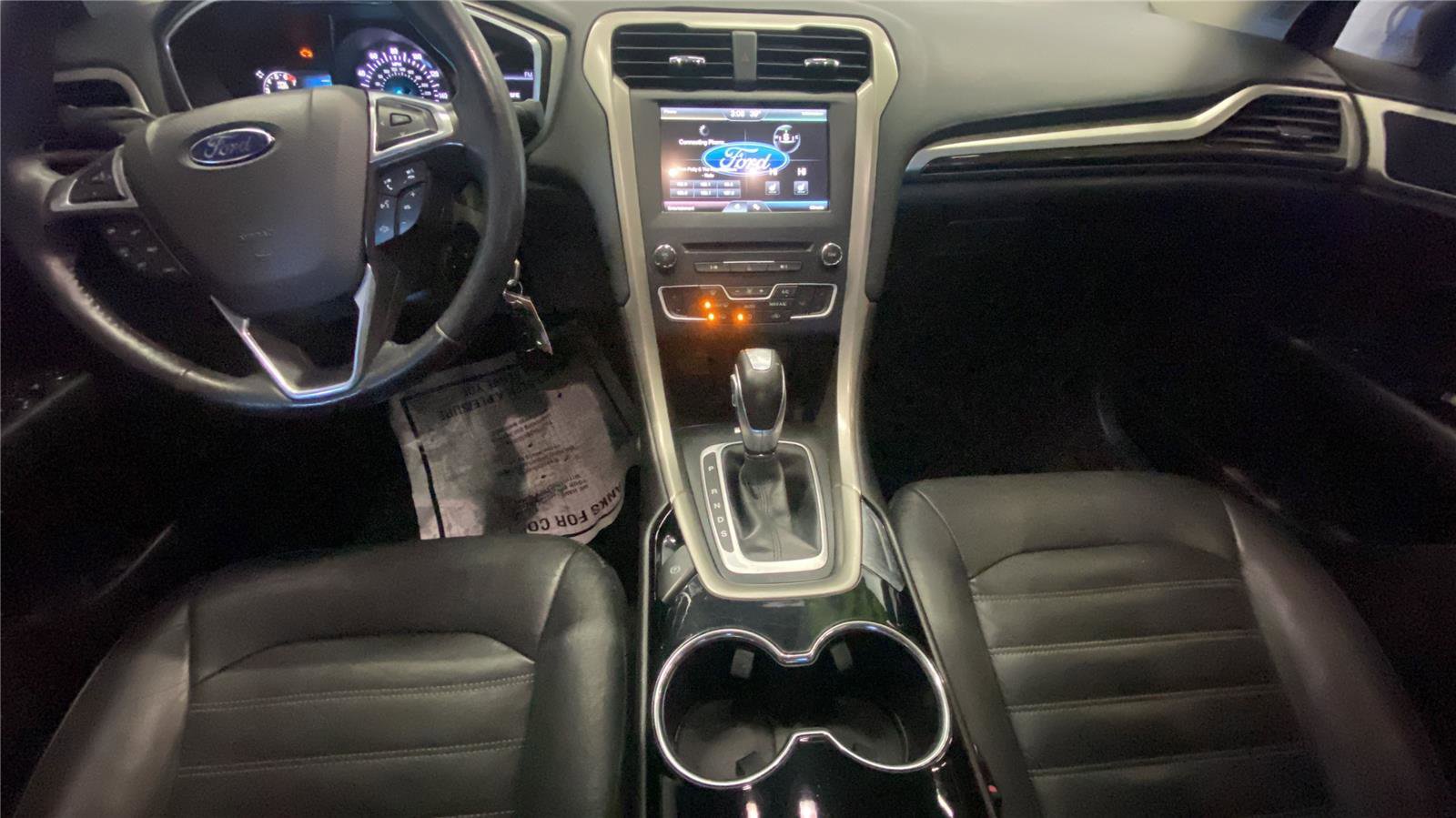 Used 2016 Ford Fusion SE w/ Equipment Group 202A image 14