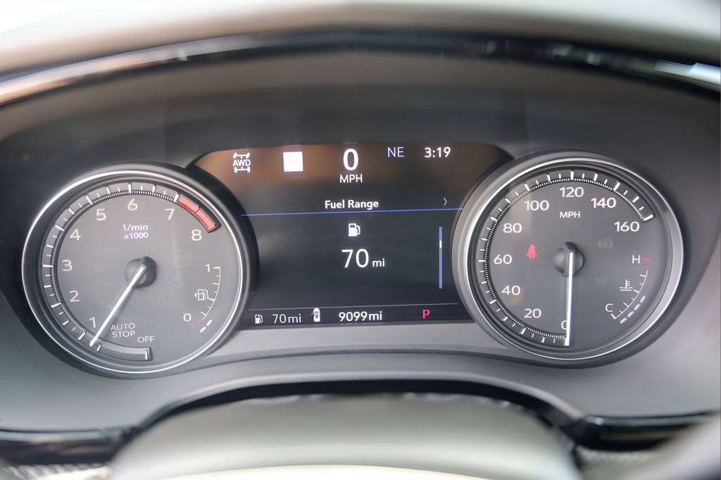 Certified 2025 Cadillac XT5 Sportv w/ Technology Package AWD/4WD image 11