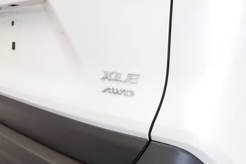 Used 2025 Toyota RAV4 XLE Premium w/ Weather Package AWD/4WD image 8