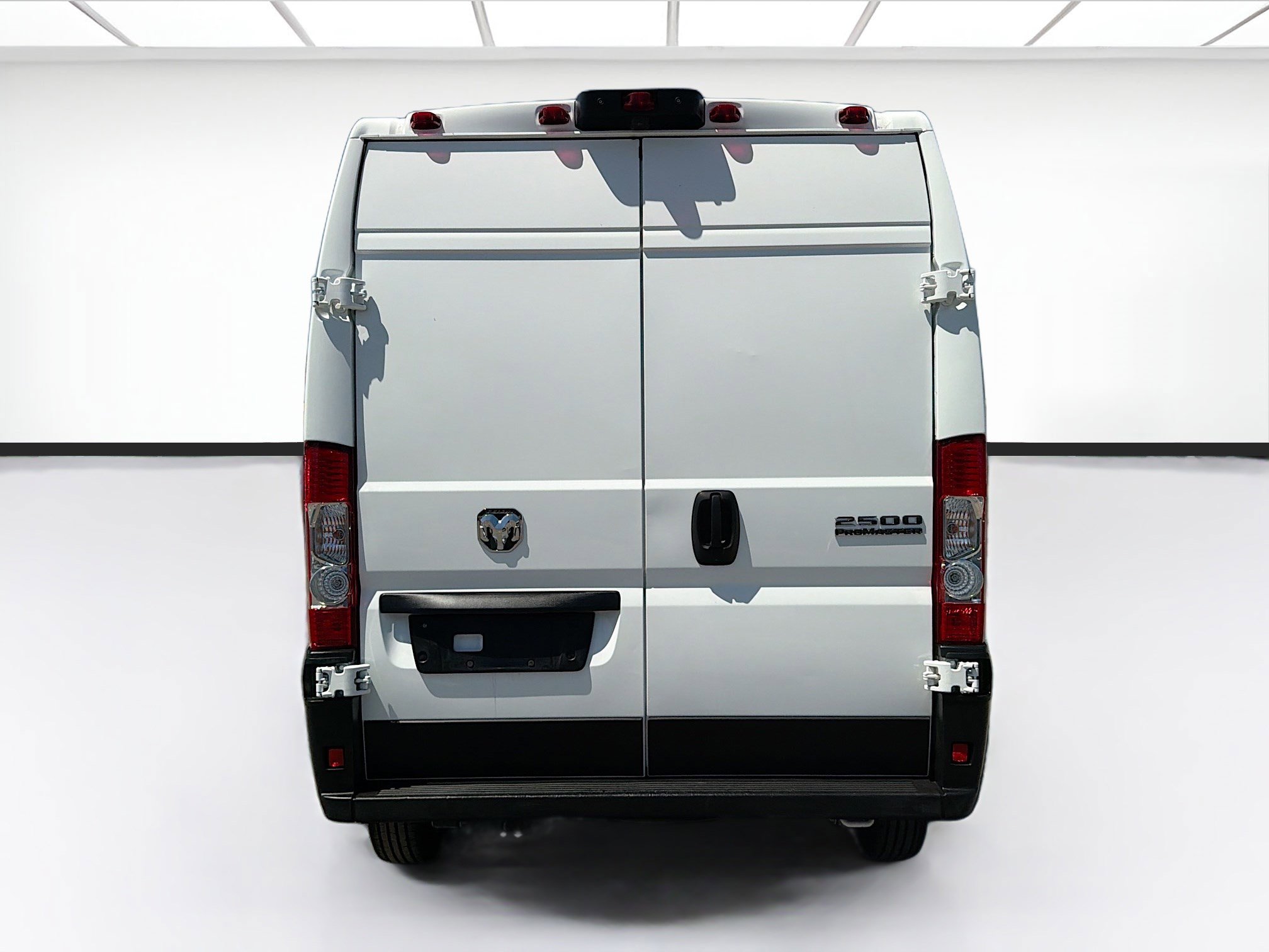 Used 2025 RAM ProMaster 2500 w/ Convenience Group FWD image 5