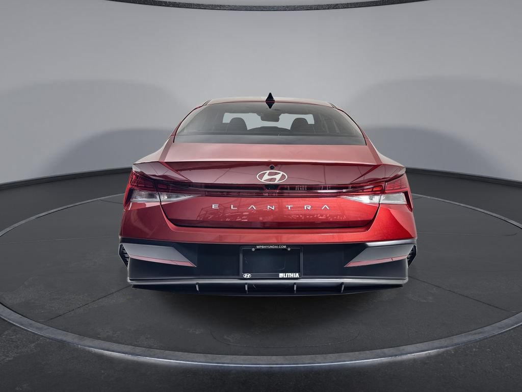 Certified 2025 Hyundai Elantra SEL FWD image 7