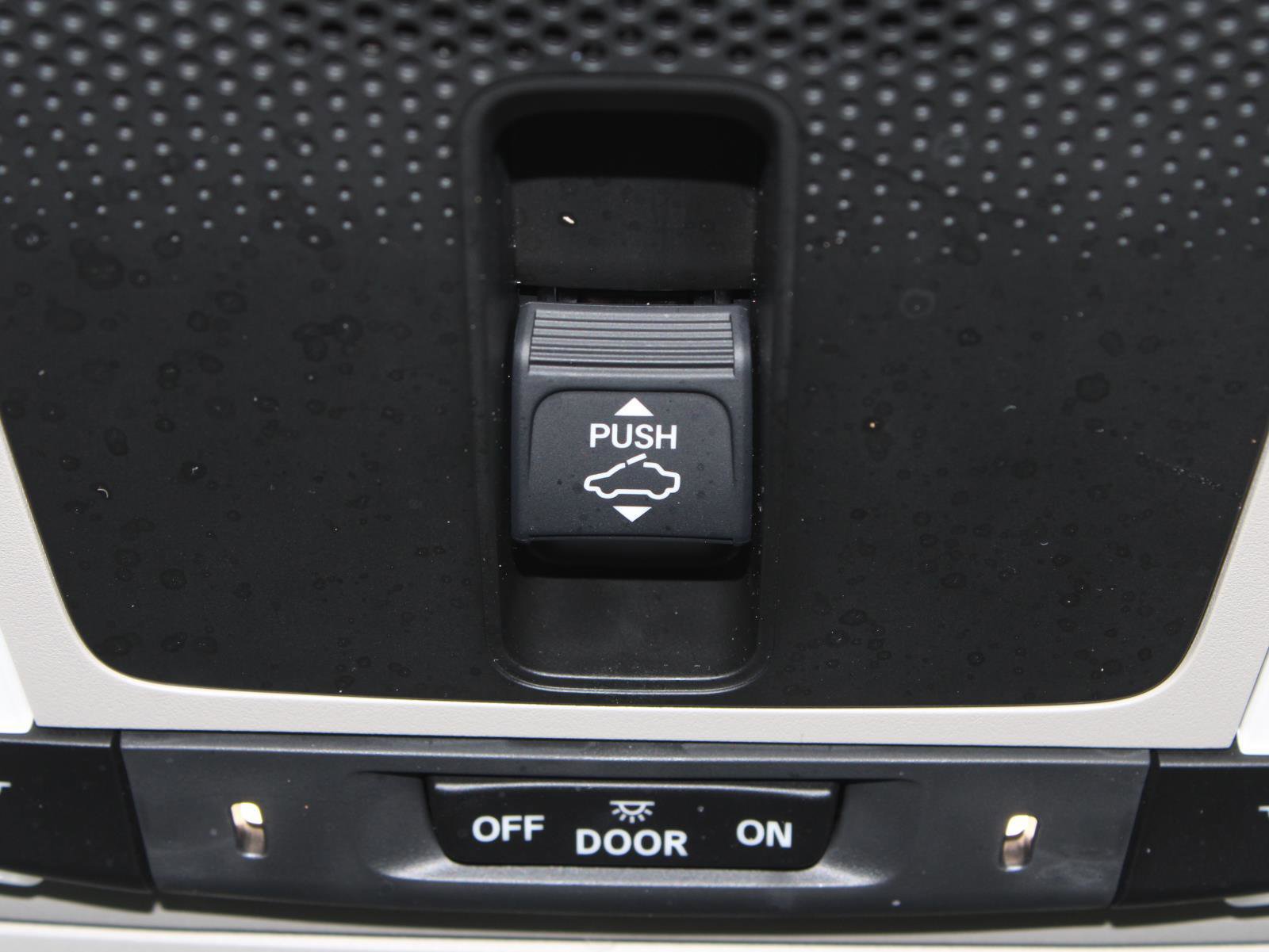 Certified 2025 Honda CR-V EX image 12