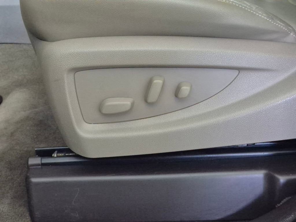 Used 2016 Chevrolet Silverado 3500 LTZ w/ Duramax Plus Package image 15