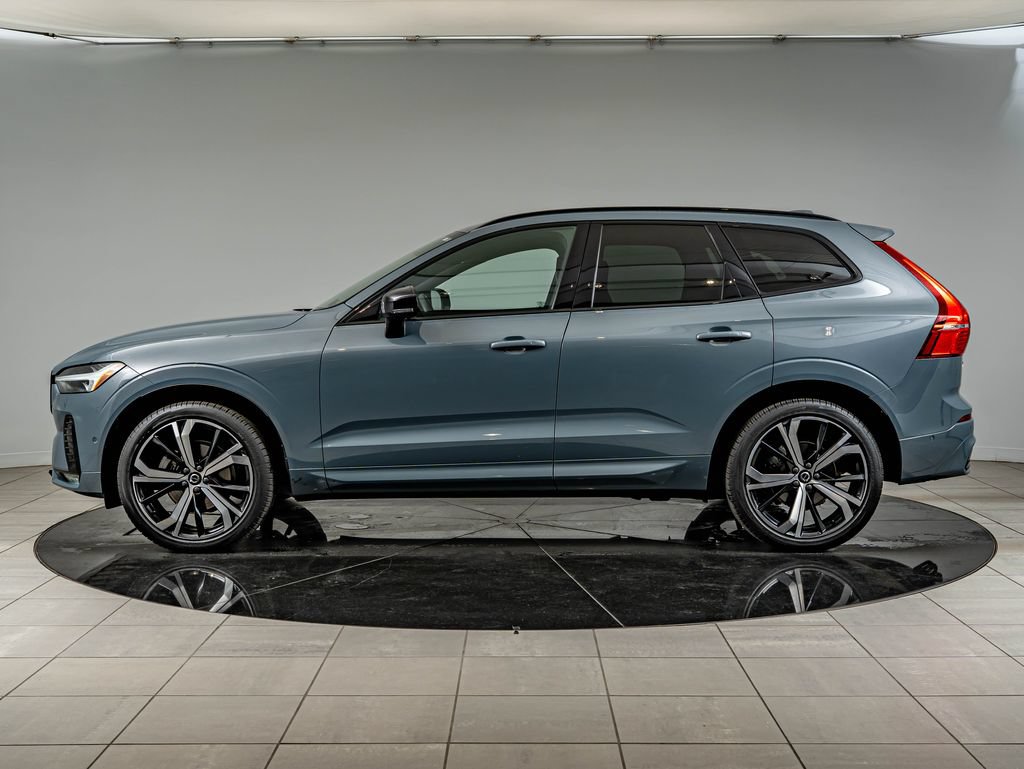 Used 2022 Volvo XC60 B5 R-Design w/ Advanced Package AWD/4WD image 8