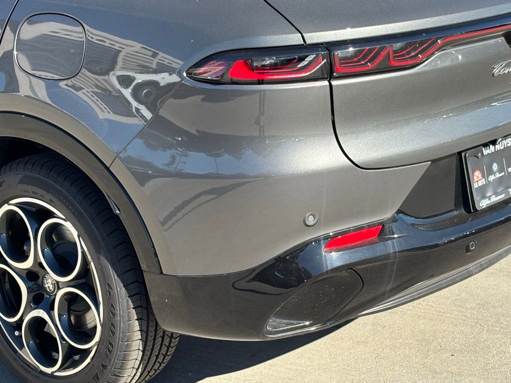 New 2025 Alfa Romeo Tonale image 6