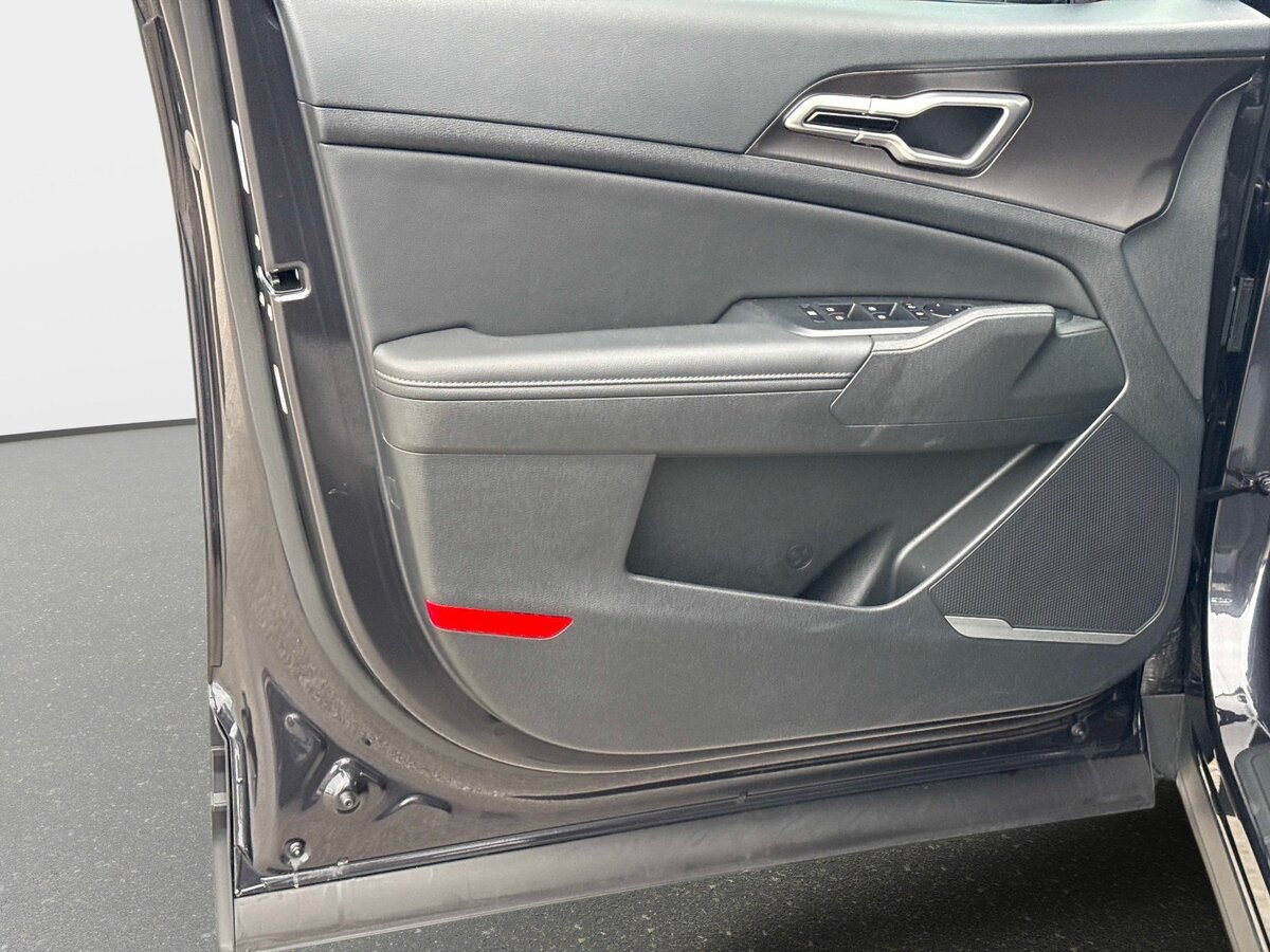 Used 2026 Kia Sportage EX FWD image 20