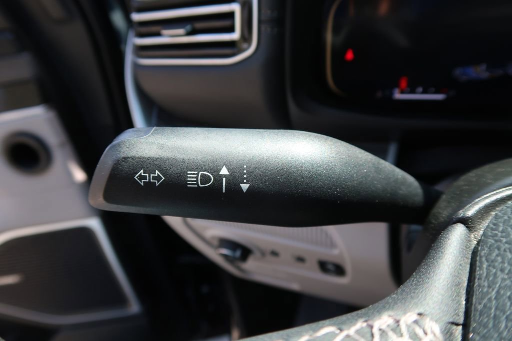 Used 2024 Jeep Wagoneer L Series II image 20