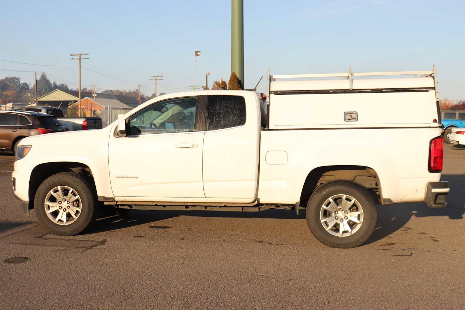 Used 2018 Chevrolet Colorado LT w/ Safety Package RWD image 8