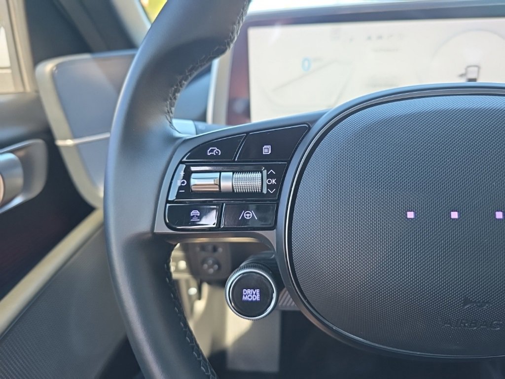 Certified 2025 Hyundai Ioniq 6 SEL image 19