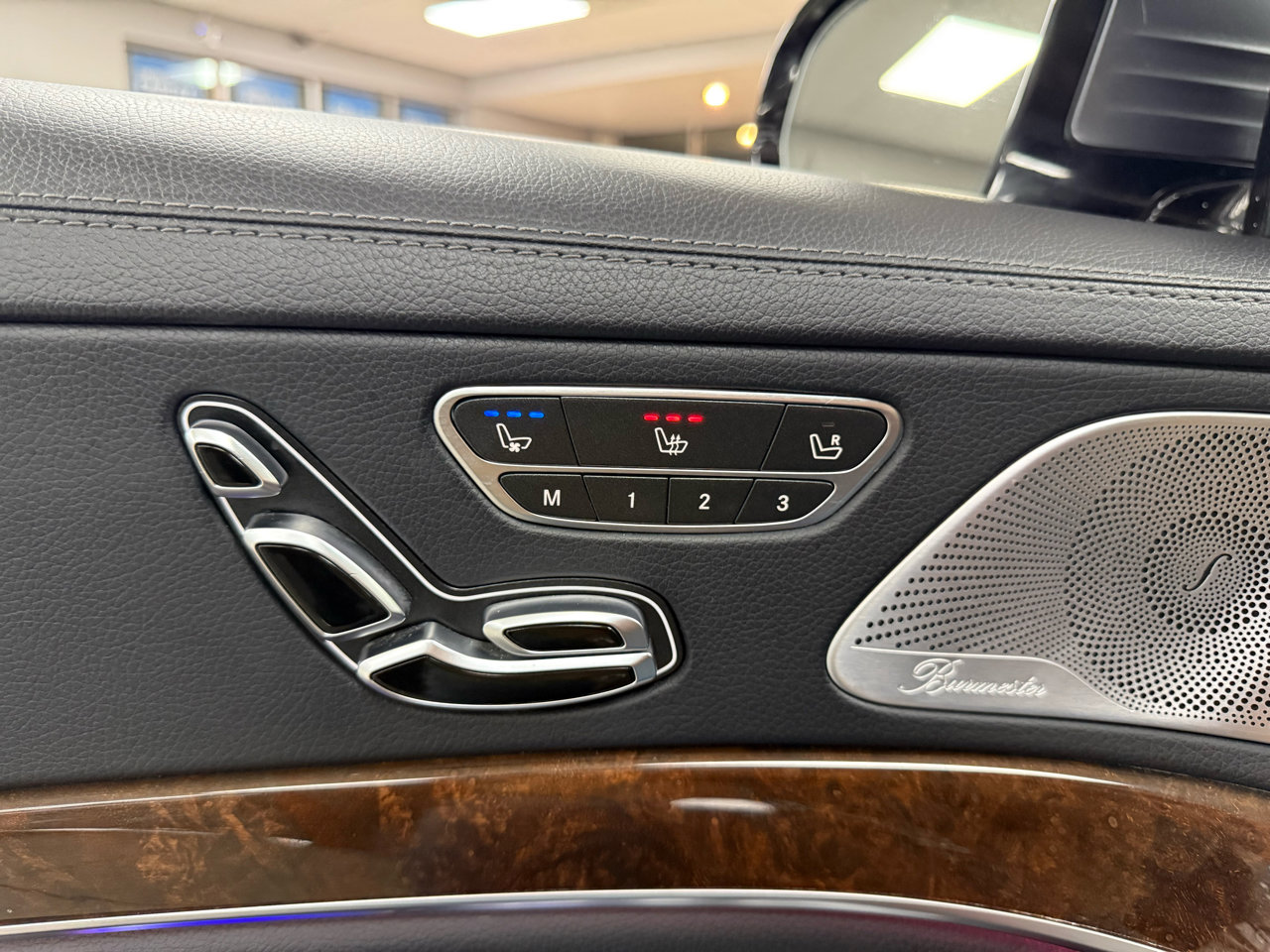 Used 2018 Mercedes-Benz S 450 Sedan image 28