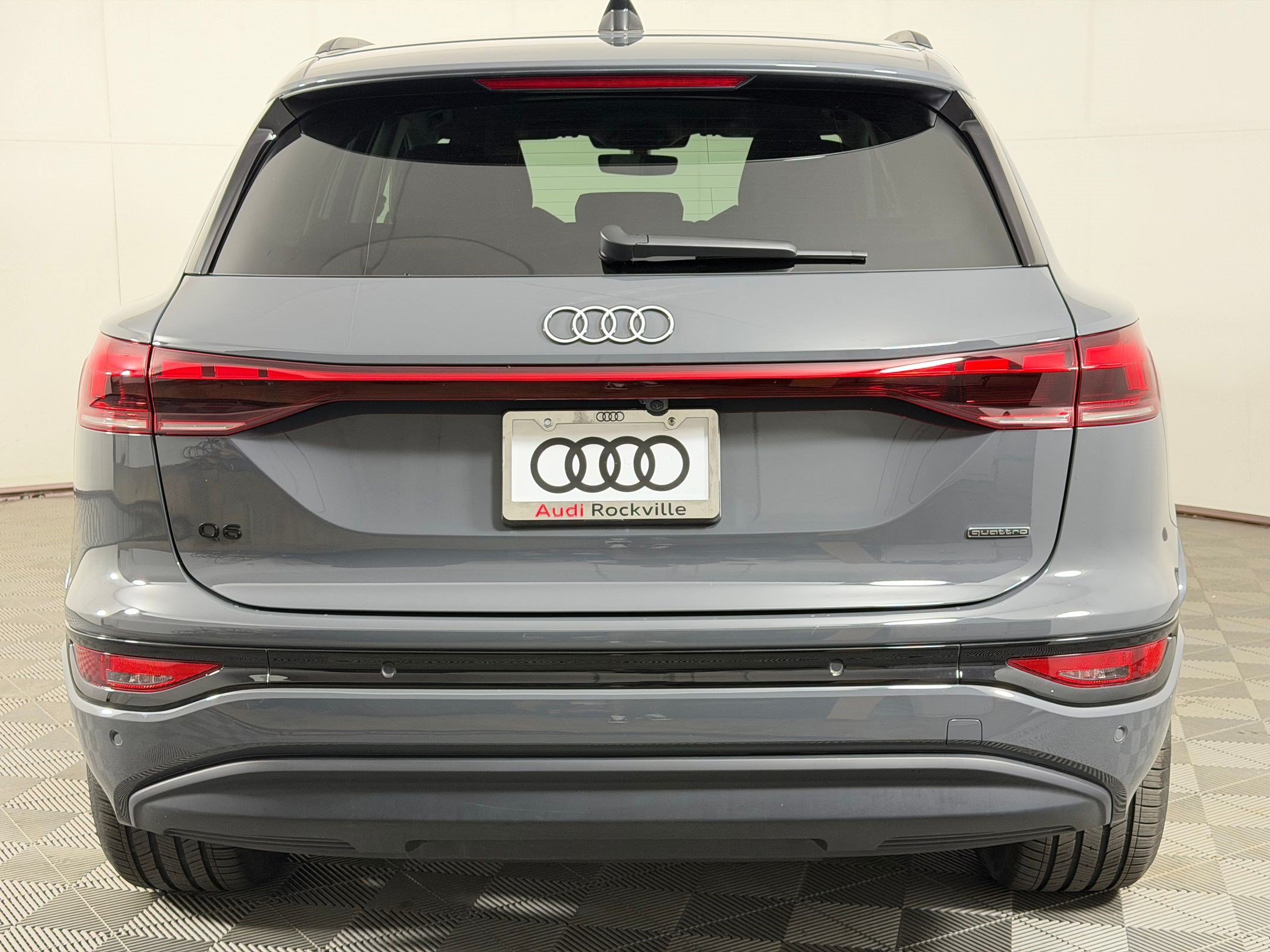 Certified 2025 Audi Q6 e-tron Premium Plus w/ Premium Plus AWD/4WD image 10