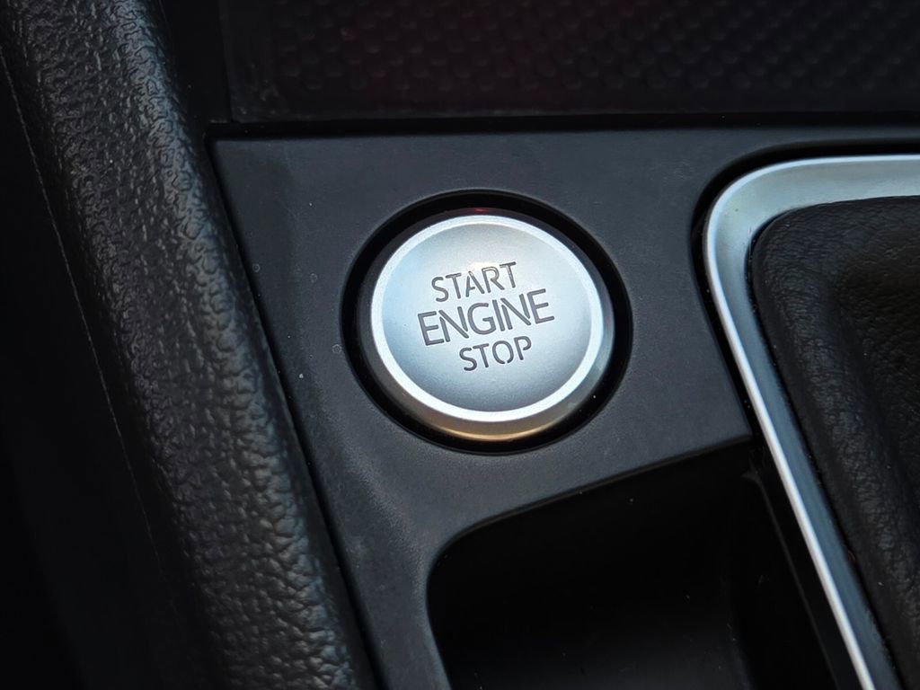 Certified 2024 Volkswagen Jetta GLI Autobahn w/ GLI Black Package image 22