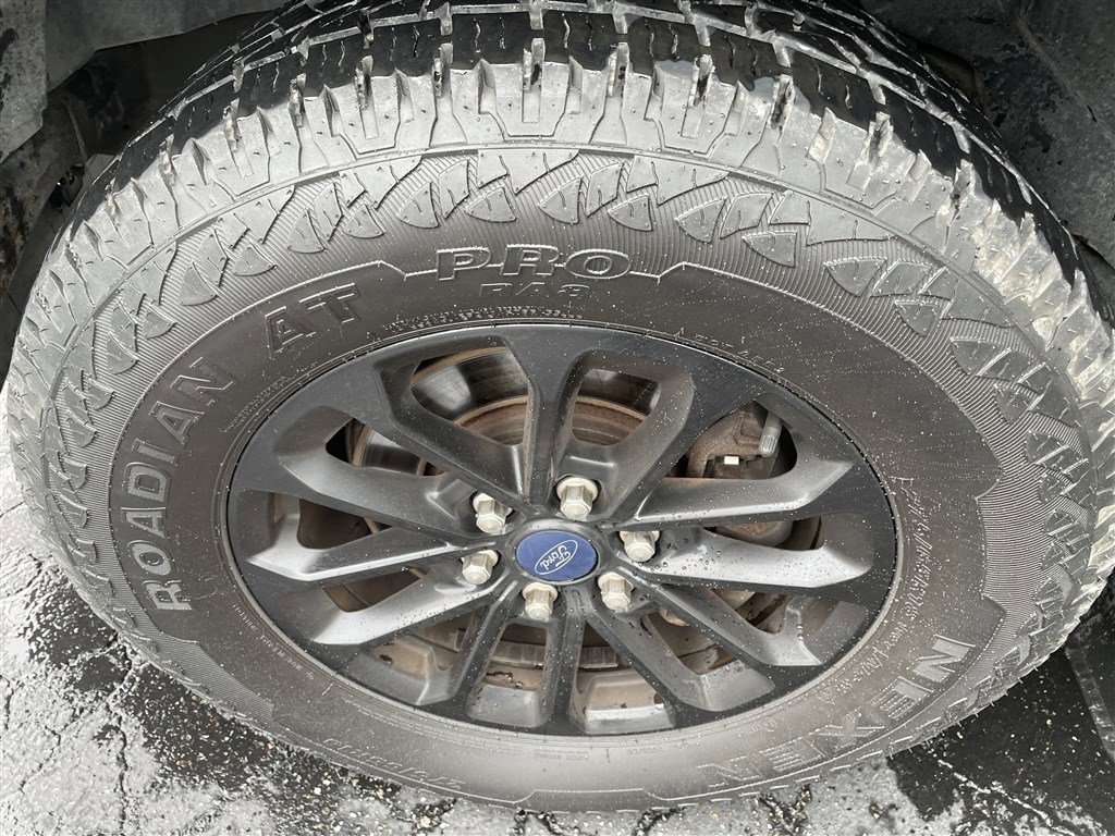 Used 2018 Ford F150 Lariat w/ Equipment Group 501A Mid image 30
