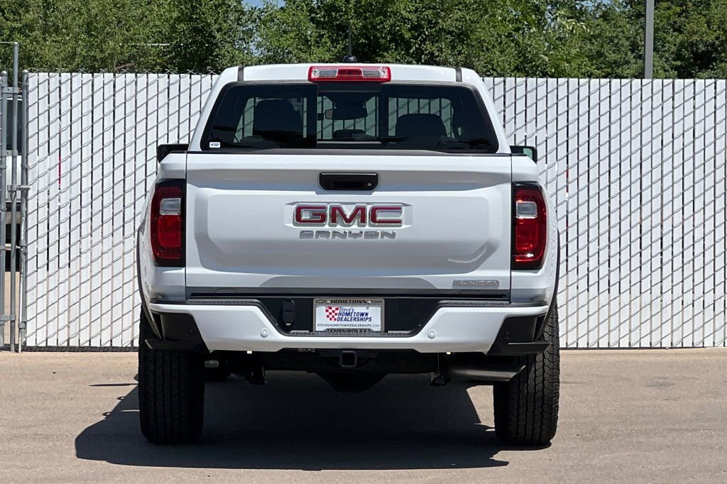New 2025 GMC Canyon Elevation w/ Technology Package image 5