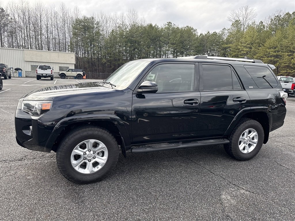Used 2019 Toyota 4Runner SR5 image 4