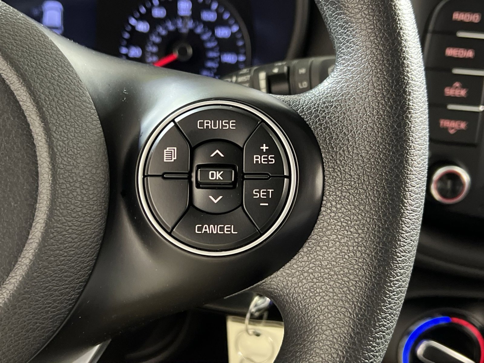 Used 2021 Kia Soul LX image 27