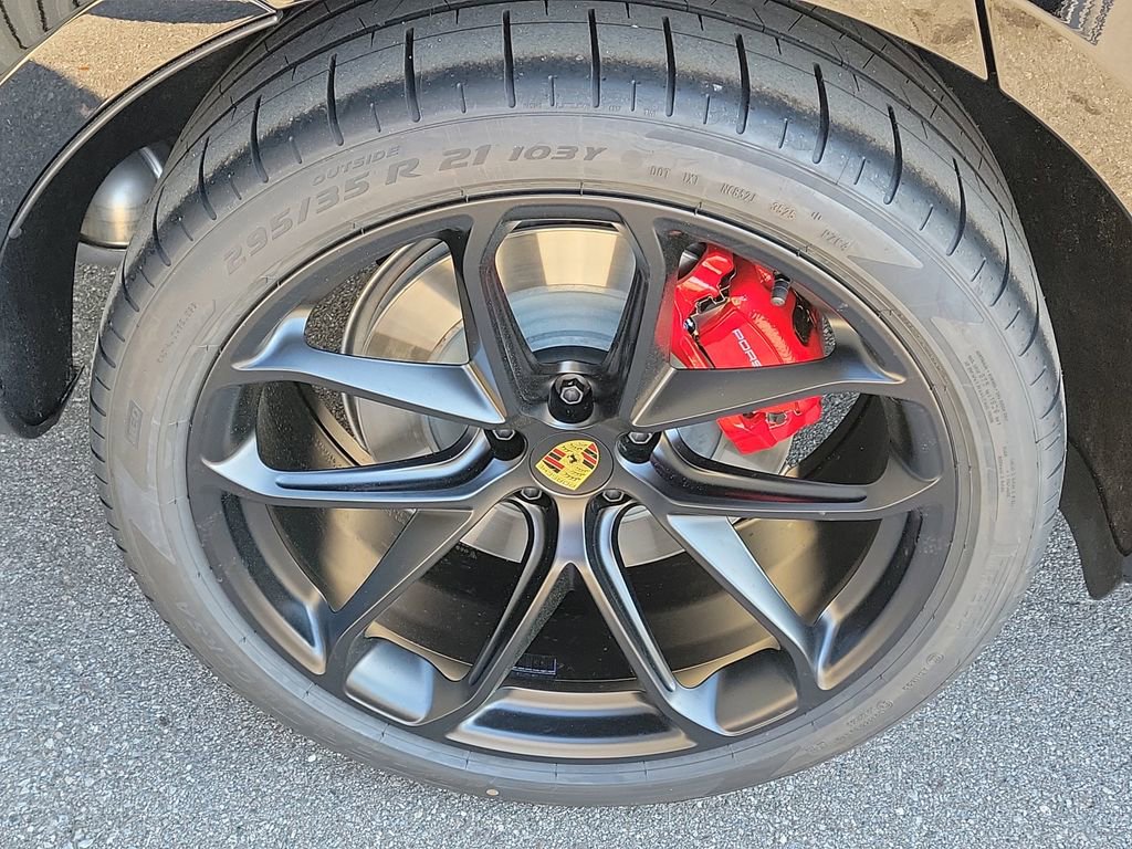 New 2026 Porsche Macan GTS image 14