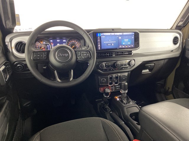 Used 2025 Jeep Wrangler Unlimited Sport AWD/4WD image 18