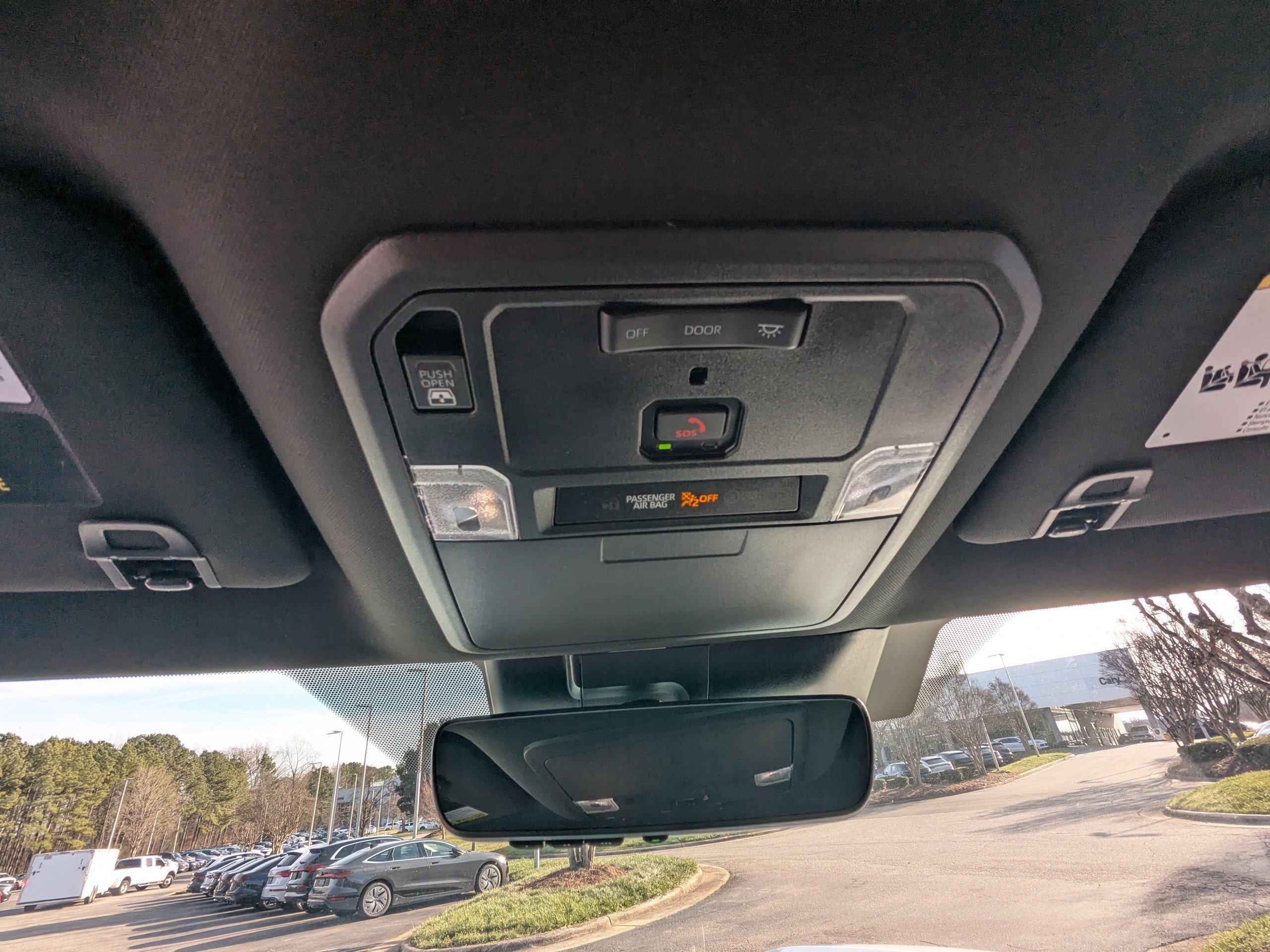 Used 2025 Toyota Tundra Limited image 24