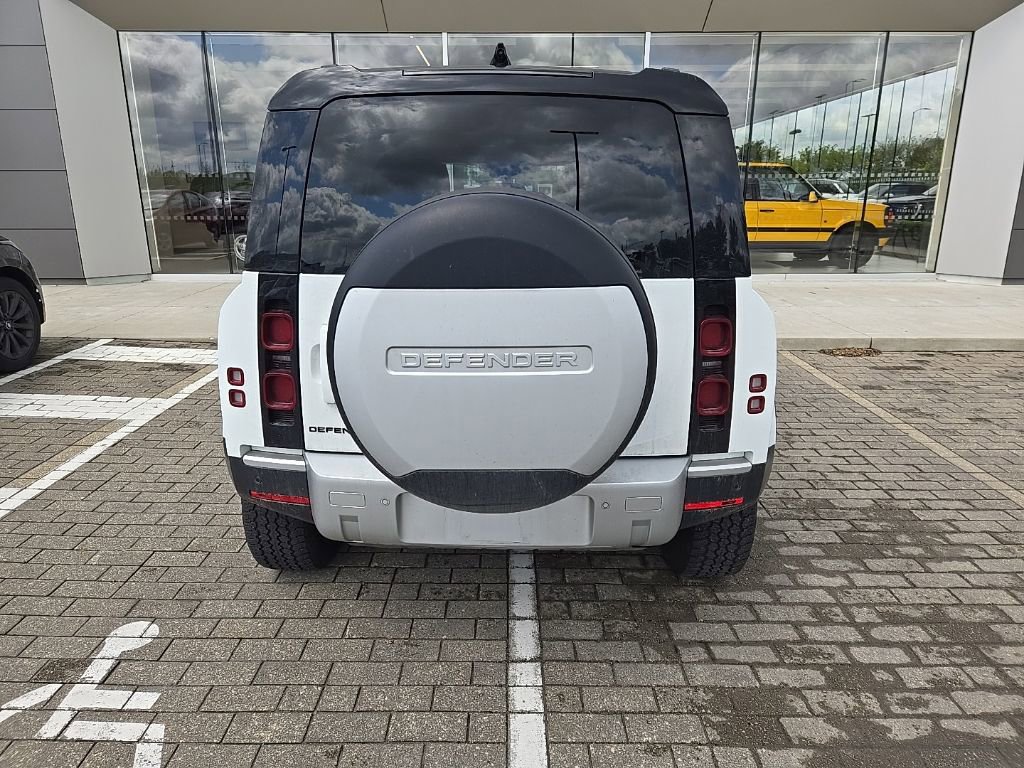 Used 2024 Land Rover Defender 110 S AWD/4WD image 6