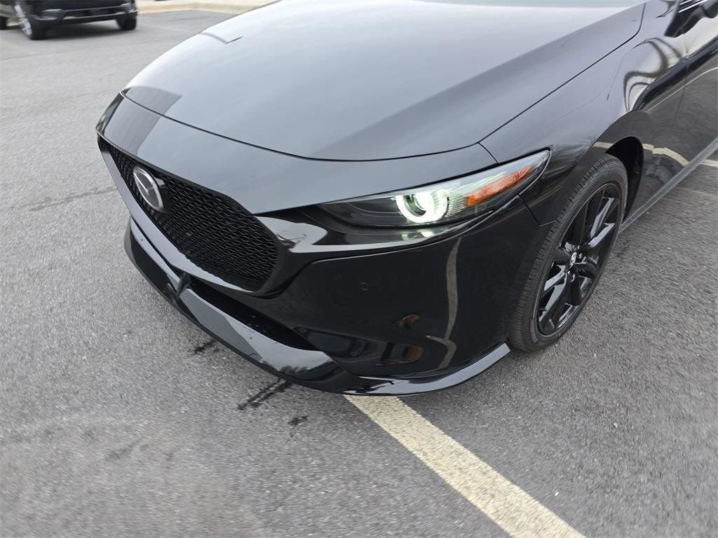 New 2026 MAZDA MAZDA3 Hatchback w/Premium Plus Pkg image 10