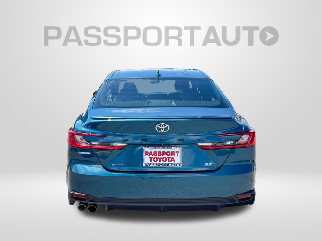 Used 2025 Toyota Camry SE FWD image 7