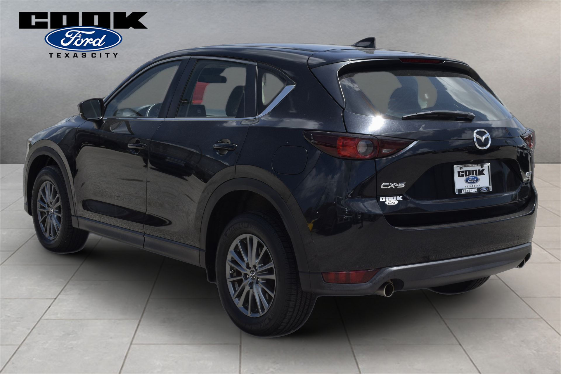 Used 2017 MAZDA CX-5 Sport FWD image 4