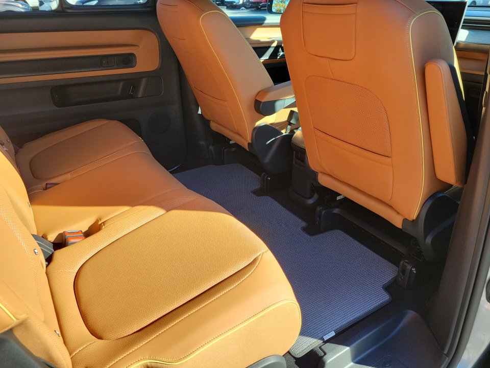 New 2025 Volkswagen ID. Buzz Pro S image 28