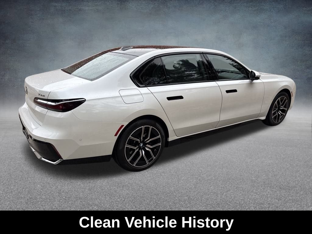 Used 2025 BMW 740i xDrive AWD/4WD image 6