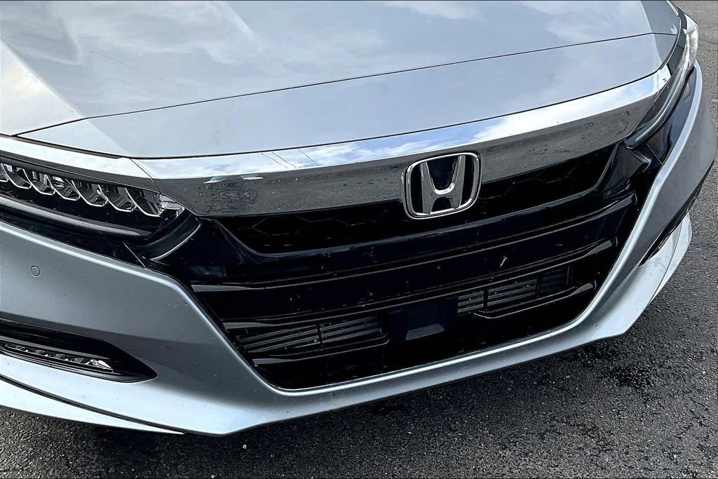Used 2018 Honda Accord Touring image 29