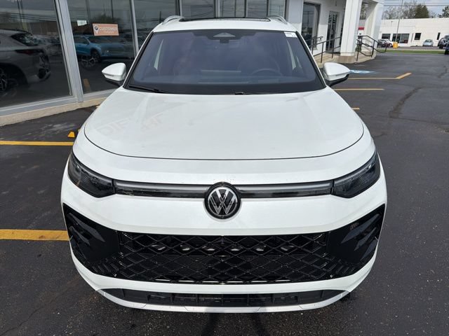 New 2026 Volkswagen Tiguan SEL R-Line AWD/4WD image 14