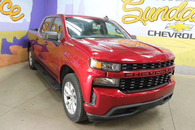 Used 2022 Chevrolet Silverado 1500 Custom w/ Safety Confidence Package RWD image 2