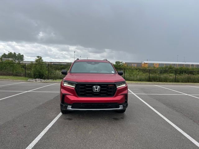 New 2025 Honda Pilot TrailSport image 2