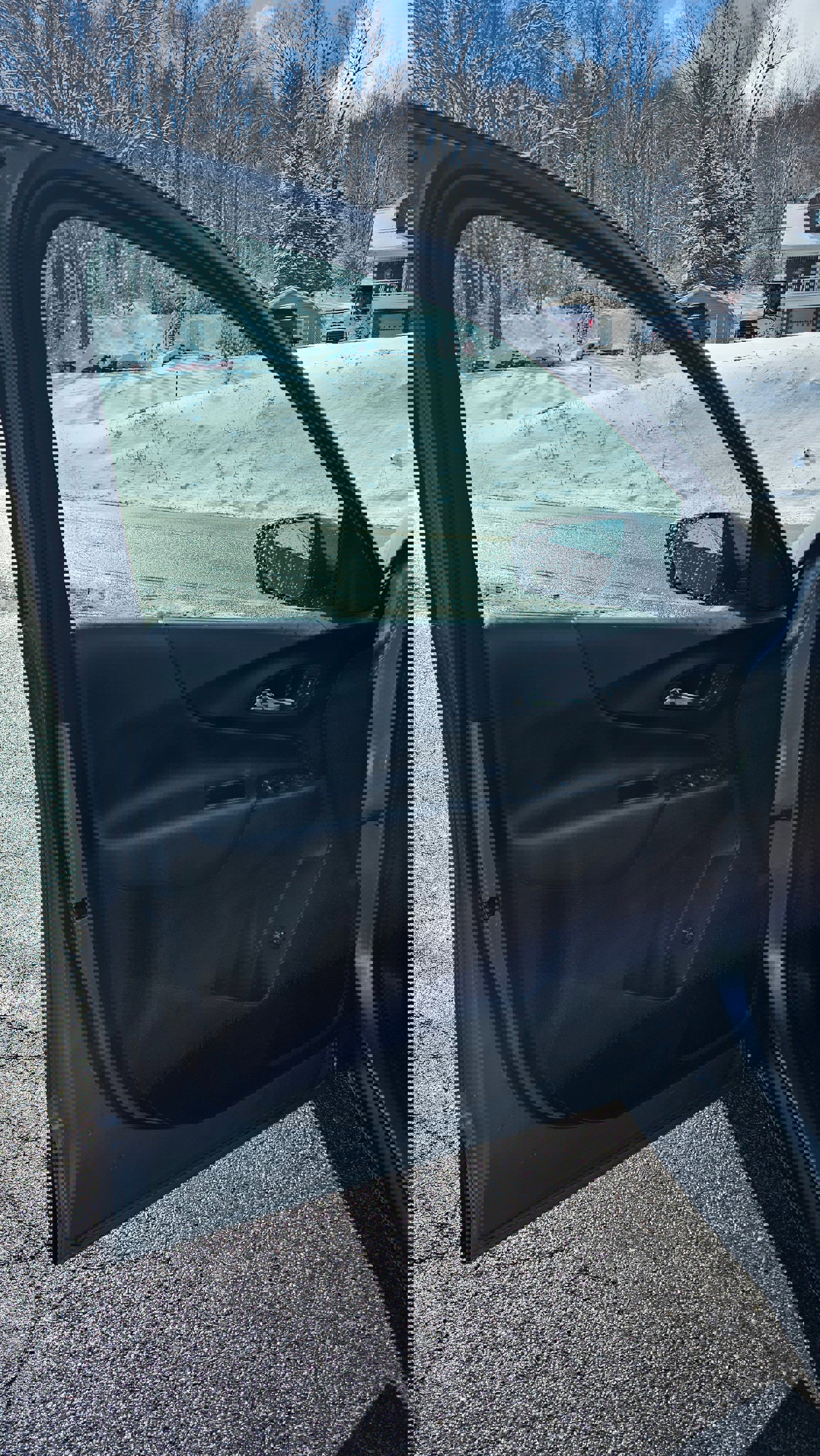 Used 2023 Chevrolet Equinox LT w/ Driver Convenience Package image 23