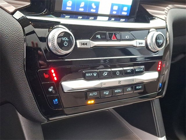 Used 2022 Ford Explorer Limited w/ Limited Technology Package image 16