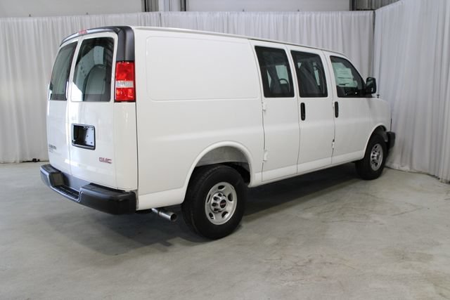 New 2026 GMC Savana 2500 w/ Driver Convenience Package RWD image 30