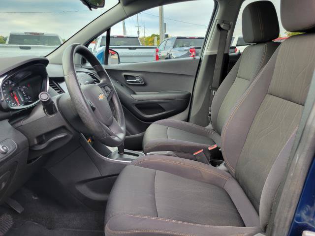 Used 2020 Chevrolet Trax LT FWD image 8