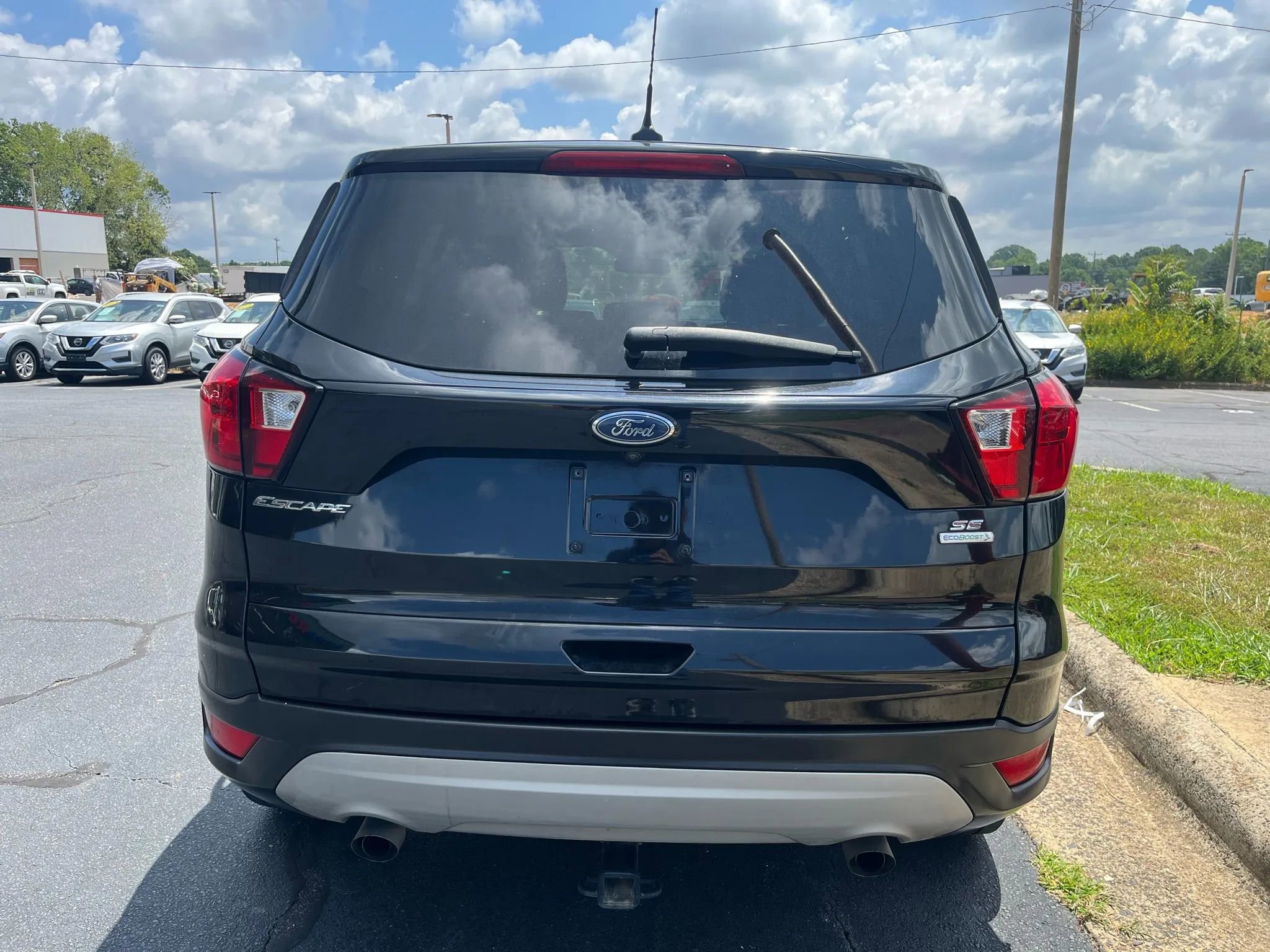 Used 2019 Ford Escape SE image 6