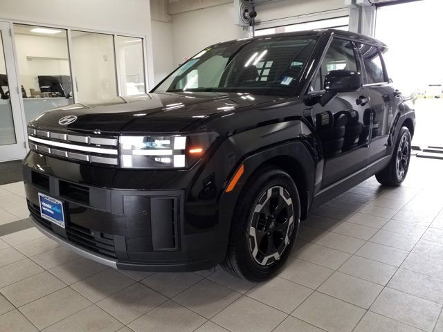 Certified 2025 Hyundai Santa Fe SE AWD/4WD image 2