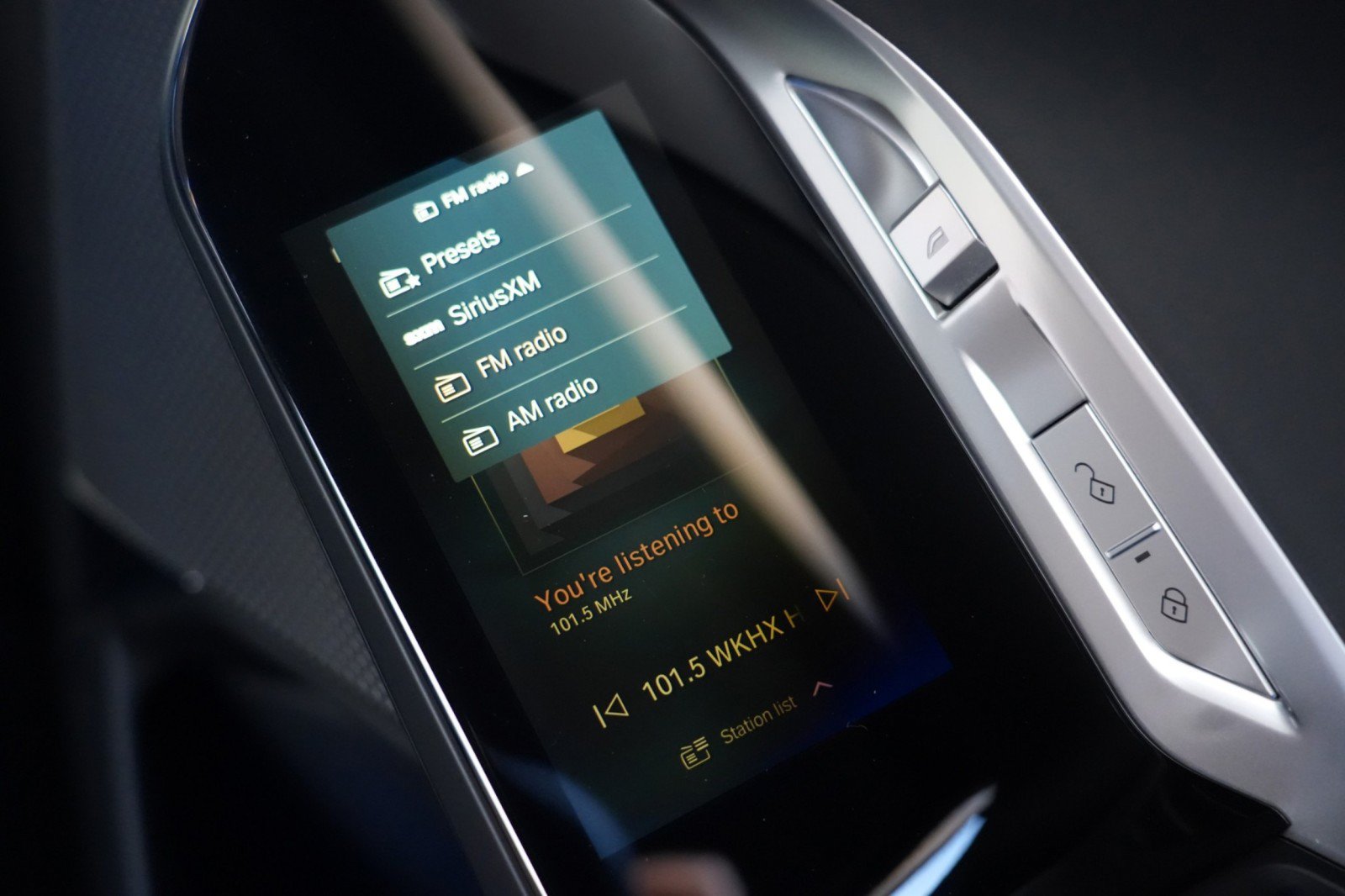 Used 2023 BMW 740i RWD image 41