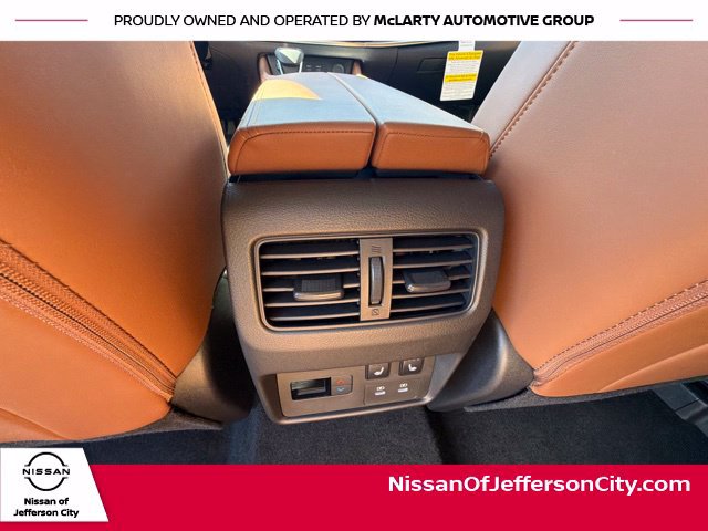 New 2026 Nissan Rogue Platinum w/ Platinum Premium Package AWD/4WD image 18