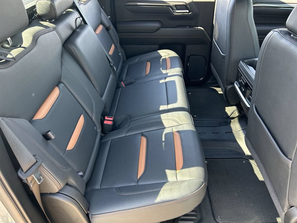 Used 2023 GMC Sierra 1500 AT4 w/ Technology Package AWD/4WD image 26
