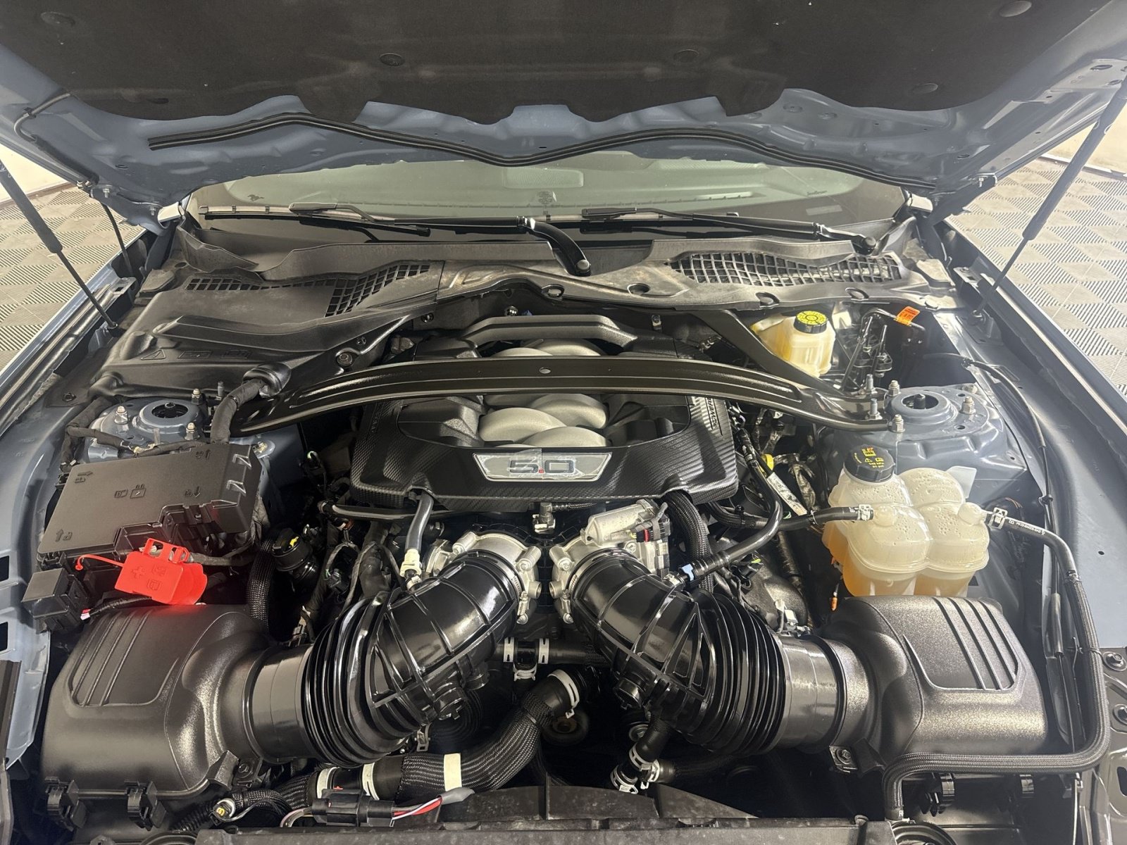 Used 2025 Ford Mustang GT Premium RWD image 27