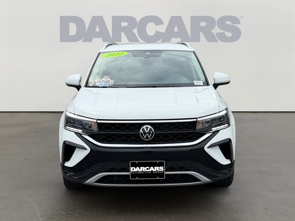 Used 2022 Volkswagen Taos SE AWD/4WD image 2