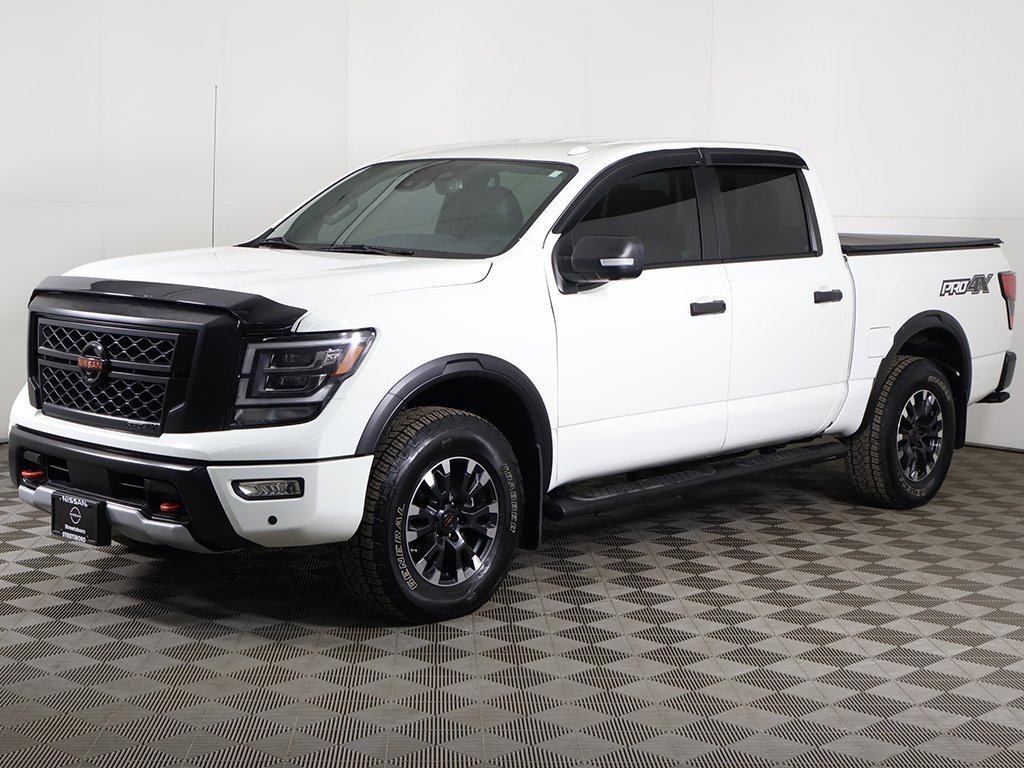 Used 2021 Nissan Titan PRO-4X w/ Pro-4x Convenience Package image 11