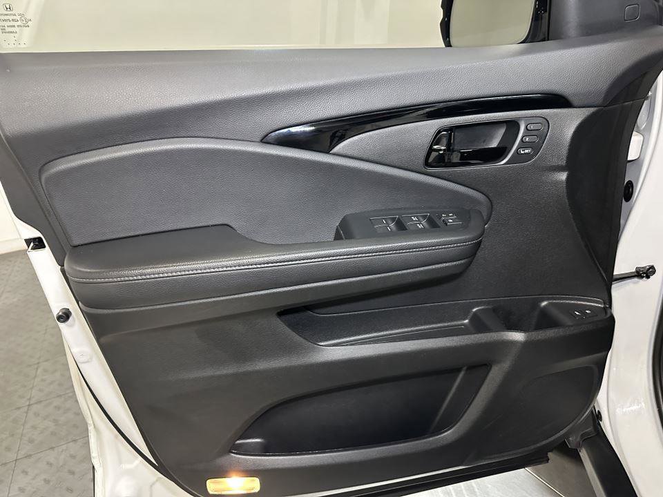 Used 2023 Honda Passport Elite image 20