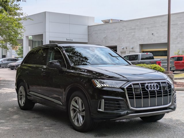 Used 2023 Audi Q7 2.0T Premium Plus w/ Premium Plus Package AWD/4WD image 3
